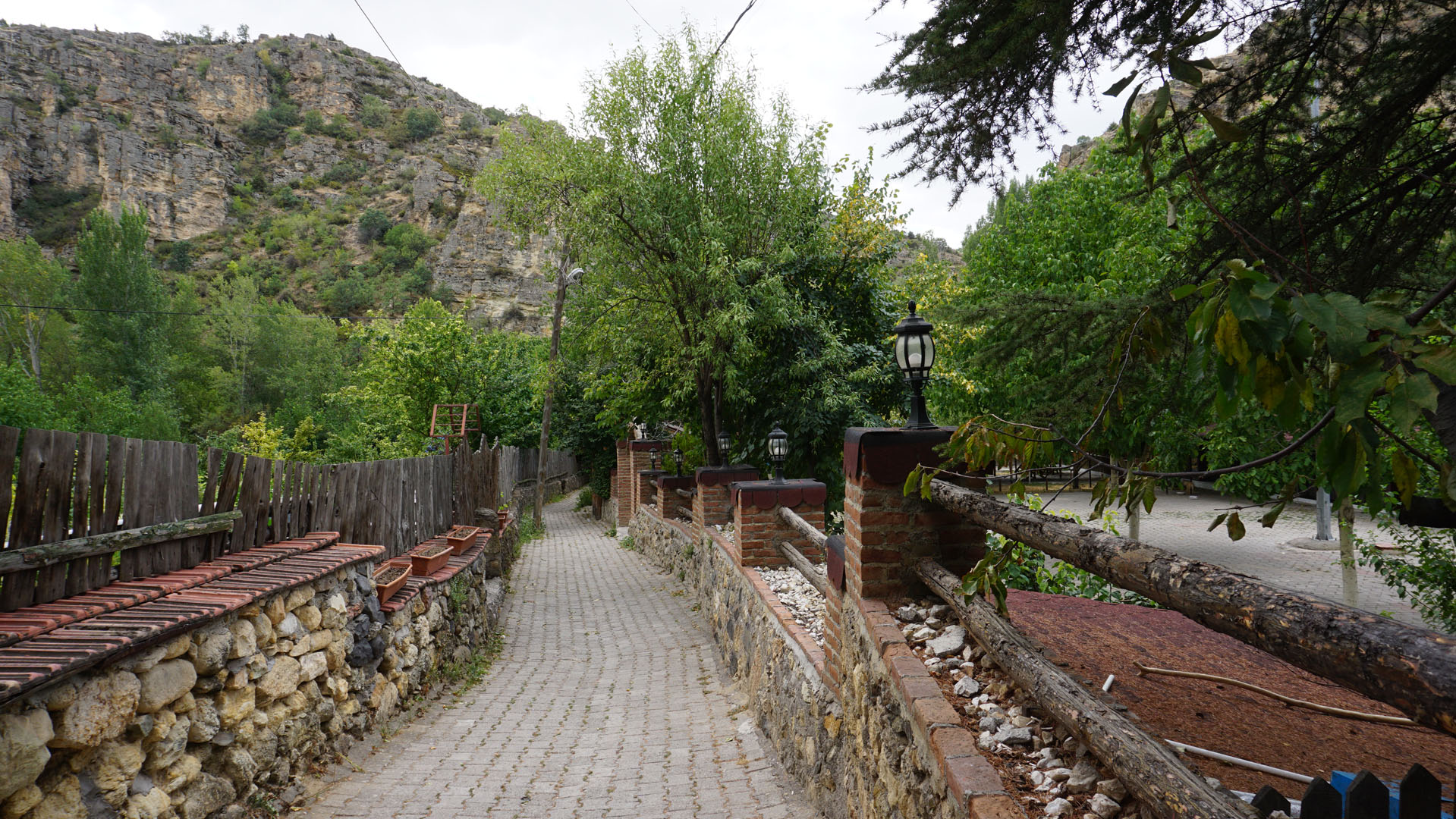 İNÖZÜ VADİSİ ZİNDANCIK TESİSLERİ